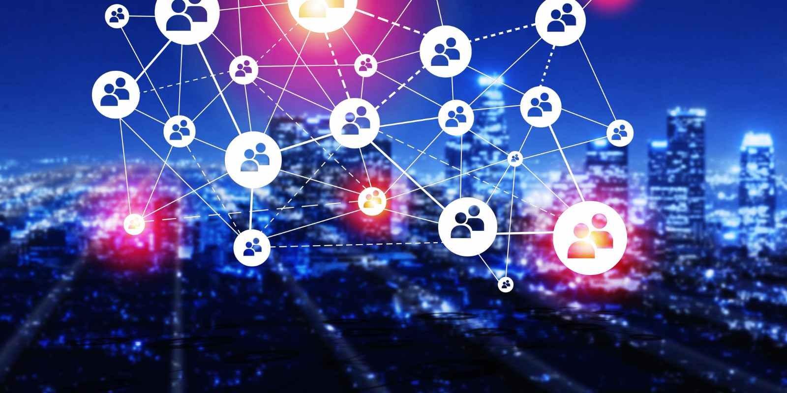 Construye tu red de éxito: Contactos clave y recursos para inversores extranjeros en Miami y Orlando